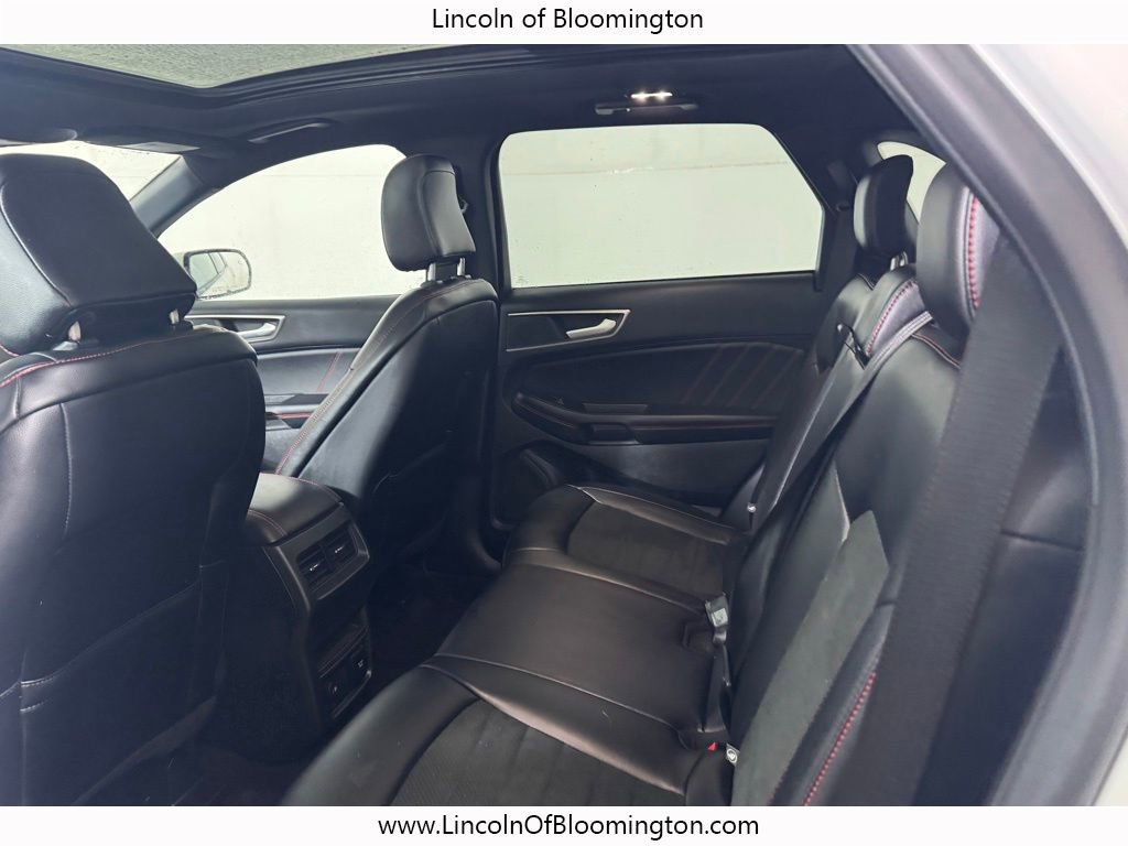 Used 2024 Ford Edge ST-Line image 29