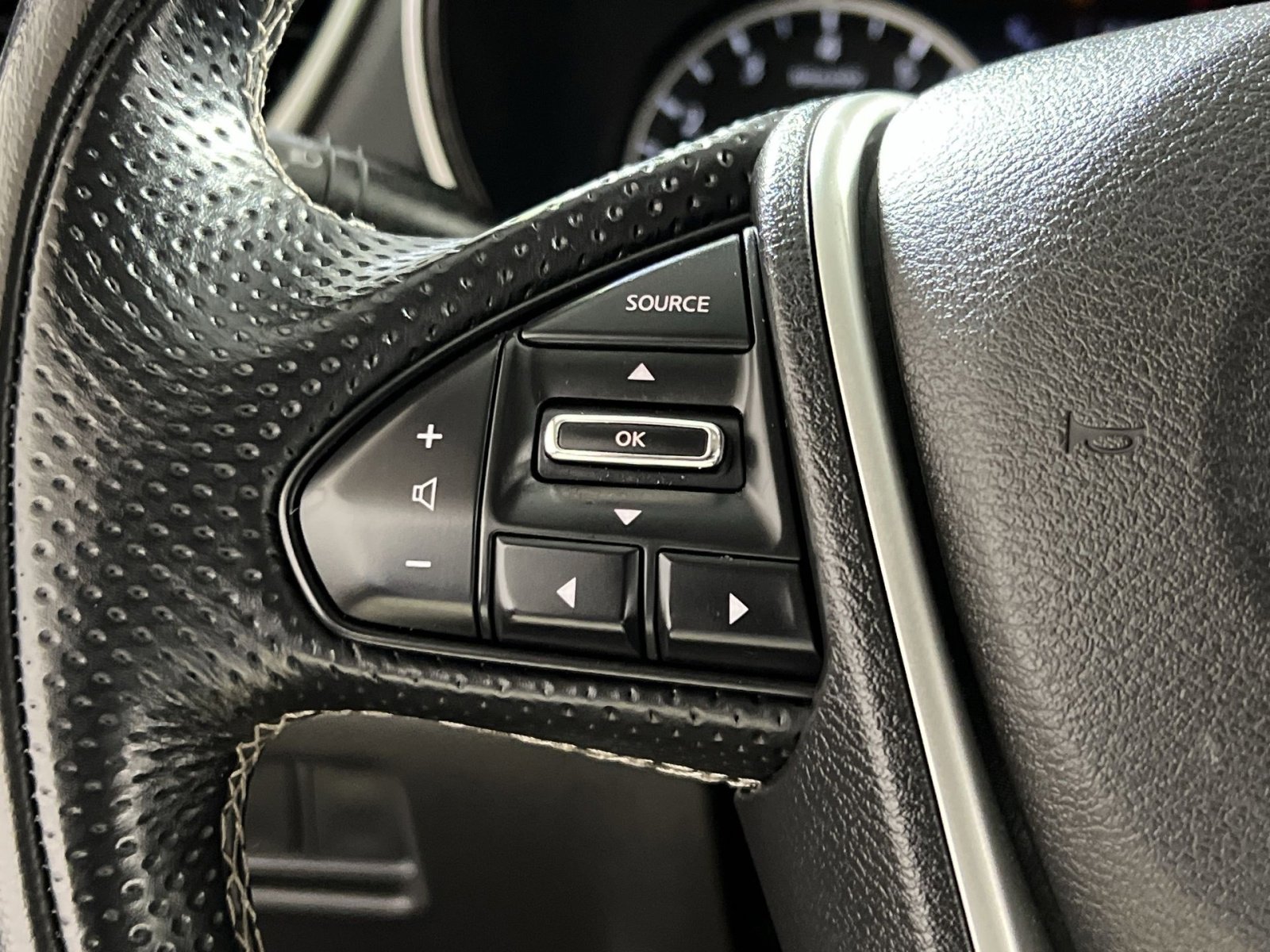 Used 2023 Nissan Maxima SV w/ Floor Mat Group image 29