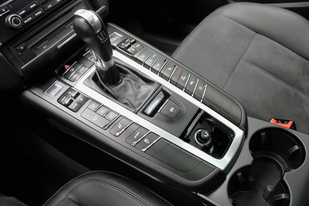 Used 2017 Porsche Macan S image 64