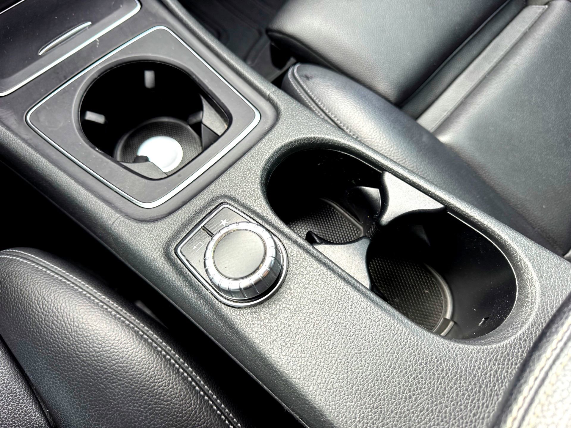 Used 2019 Mercedes-Benz GLA 250 4MATIC image 27