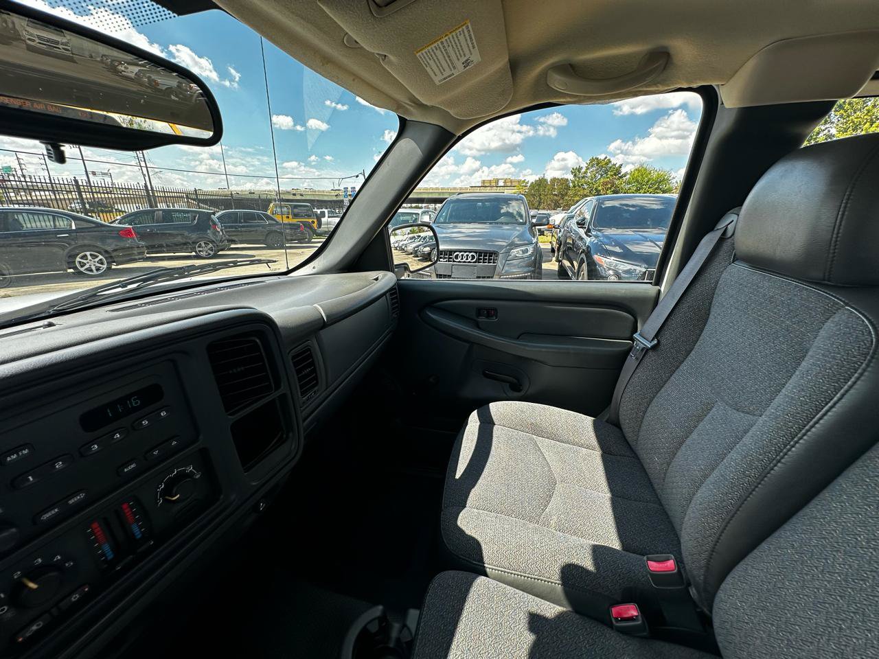 Used 2005 Chevrolet Silverado 1500 W/T RWD image 47