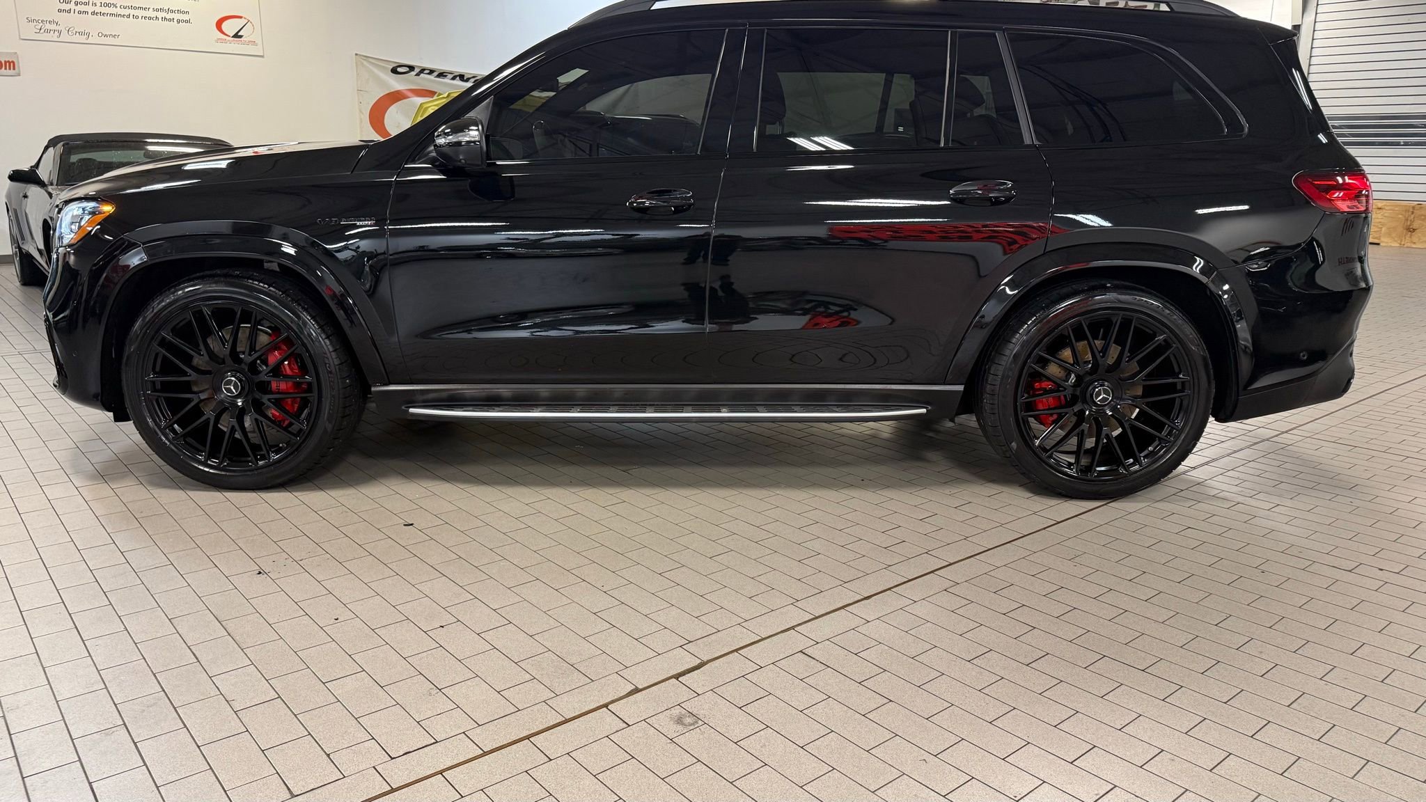 Used 2024 Mercedes-Benz GLS 63 AMG 4MATIC image 17