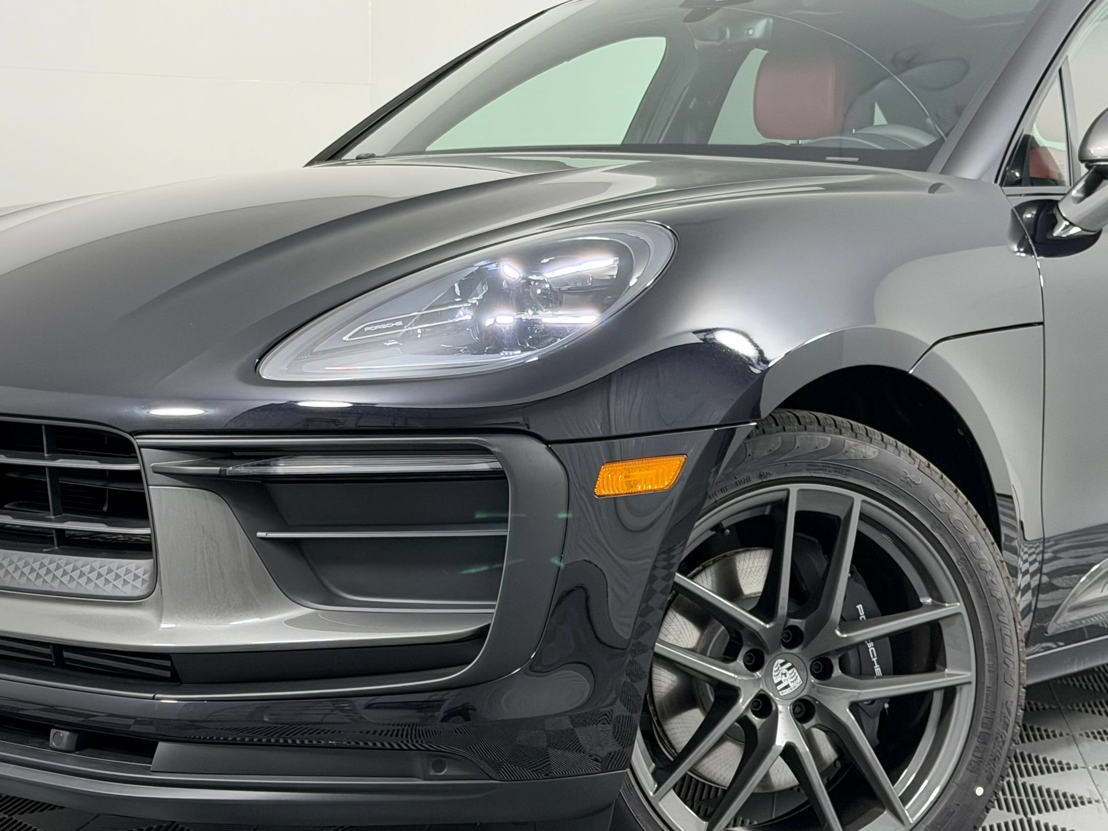 New 2026 Porsche Macan AWD/4WD image 12