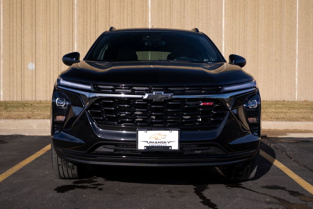 New 2026 Chevrolet Trax RS image 3