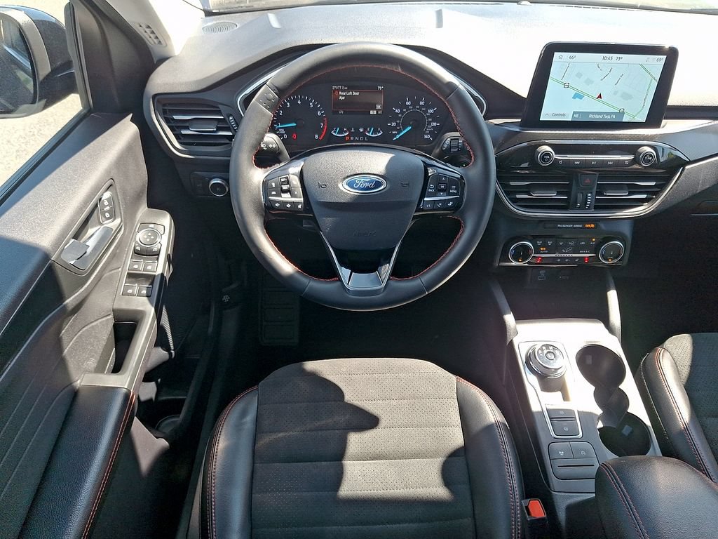 Used 2022 Ford Escape SEL w/ SEL Stealth AWD Package image 2