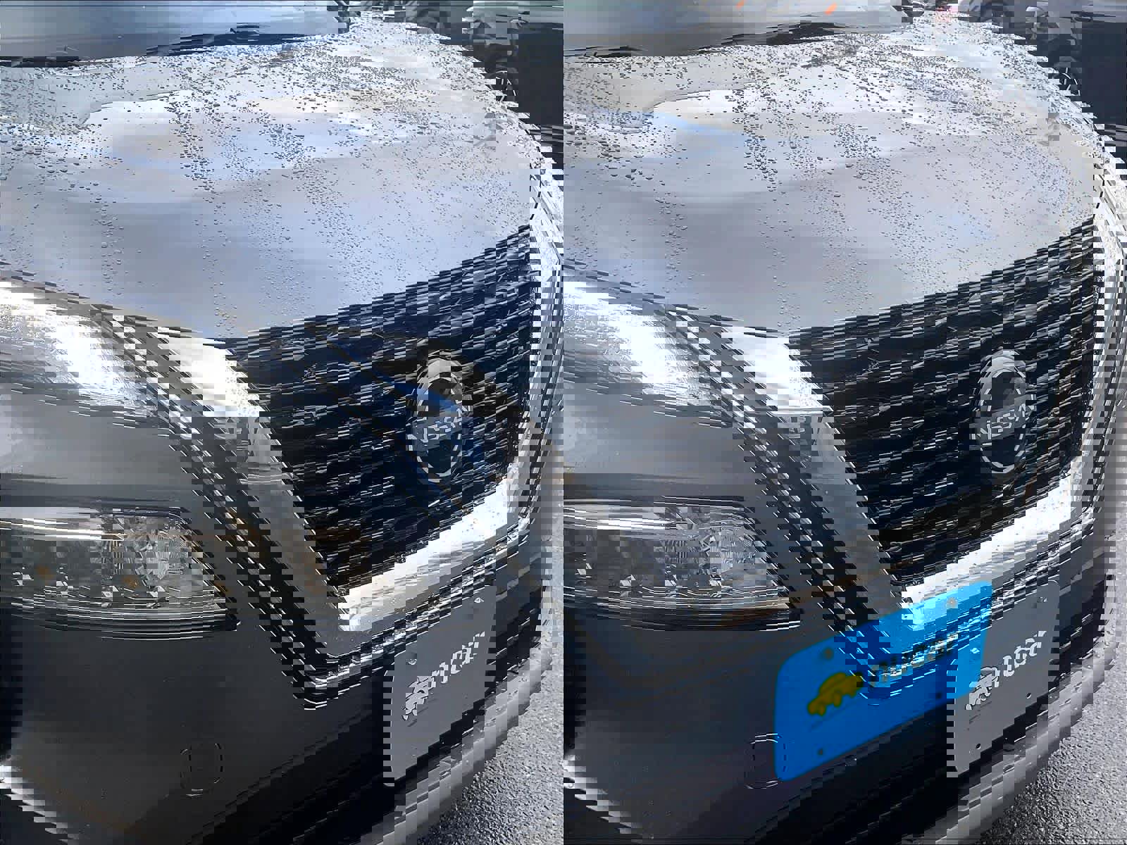 Used 2023 Nissan Rogue SV image 31