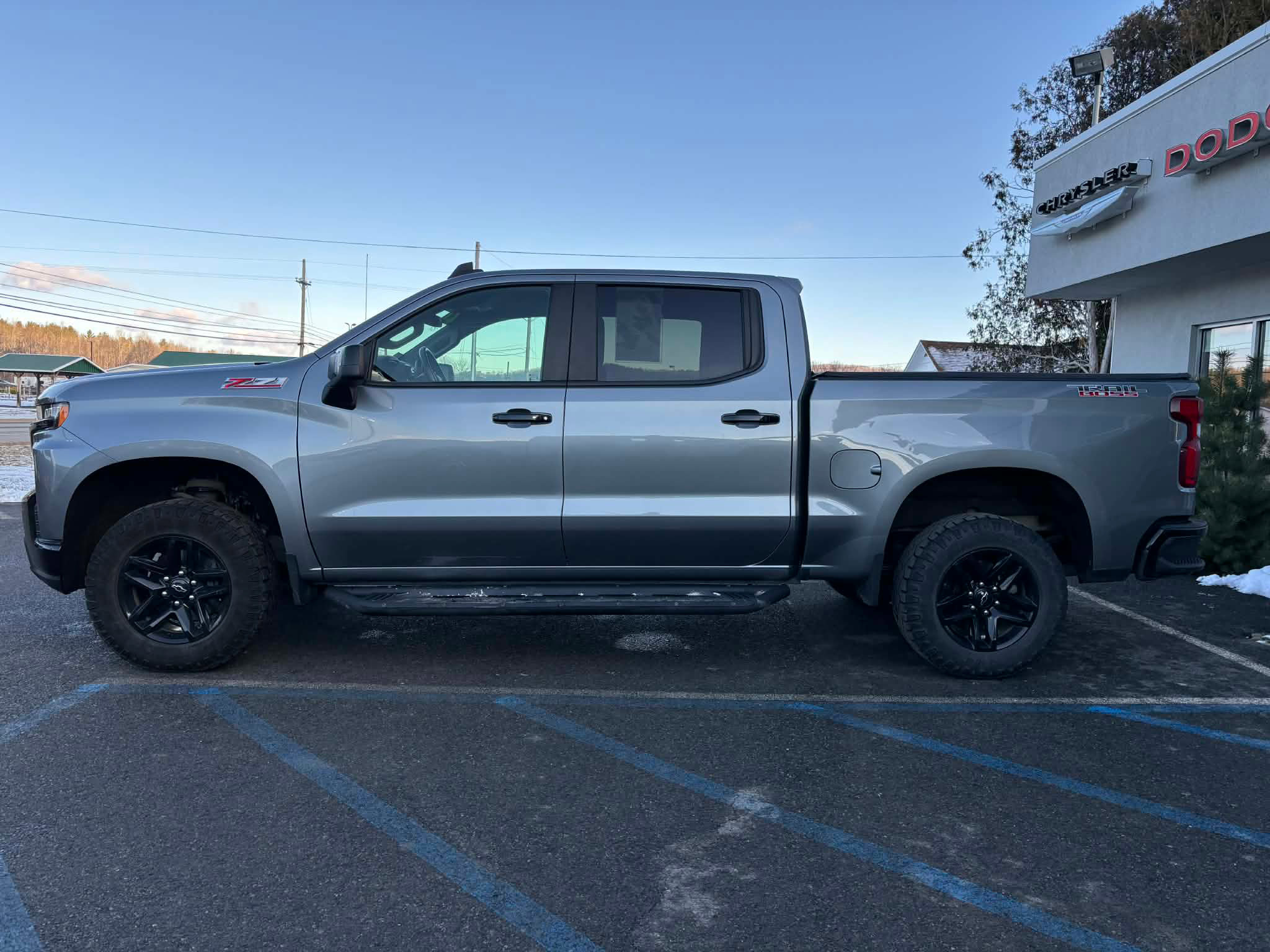 Used 2021 Chevrolet Silverado 1500 LT Trail Boss w/ Convenience Package II image 7