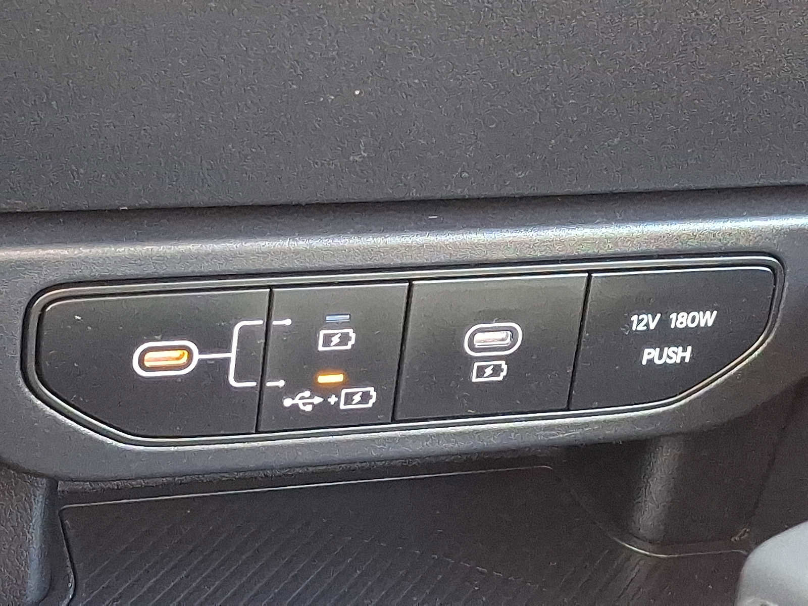 Used 2025 Kia K4 LXS image 21