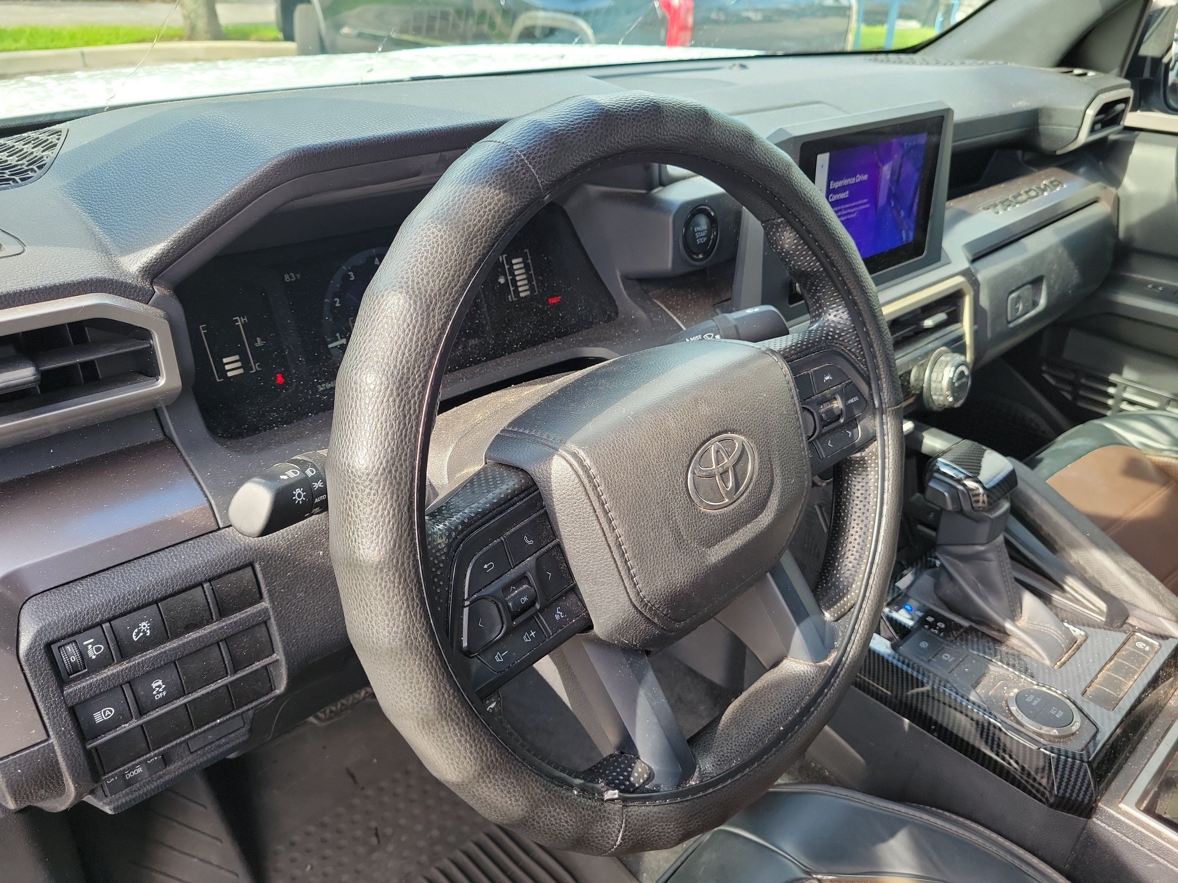 Used 2024 Toyota Tacoma SR5 RWD image 21