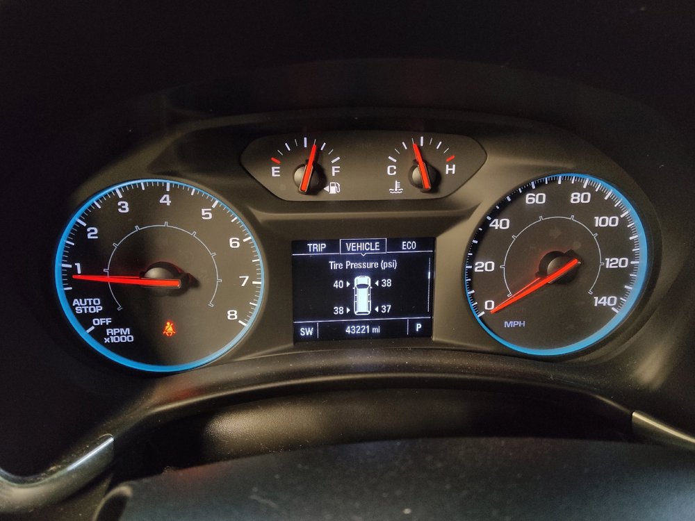Used 2019 Chevrolet Equinox LS w/ LS Convenience Package AWD/4WD image 23