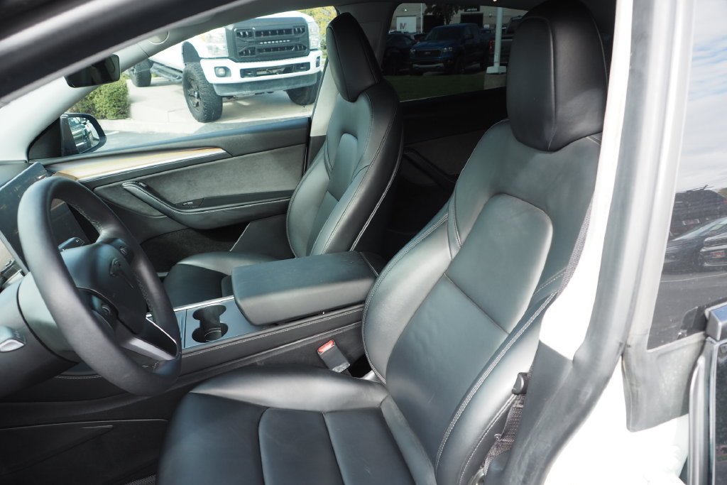 Used 2023 Tesla Model Y Long Range AWD/4WD image 13