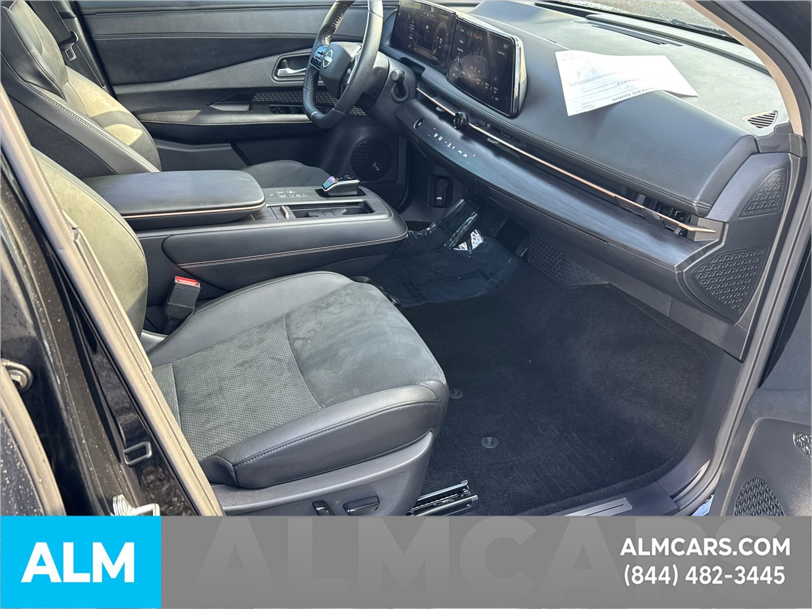 Used 2023 Nissan Ariya AWD image 15