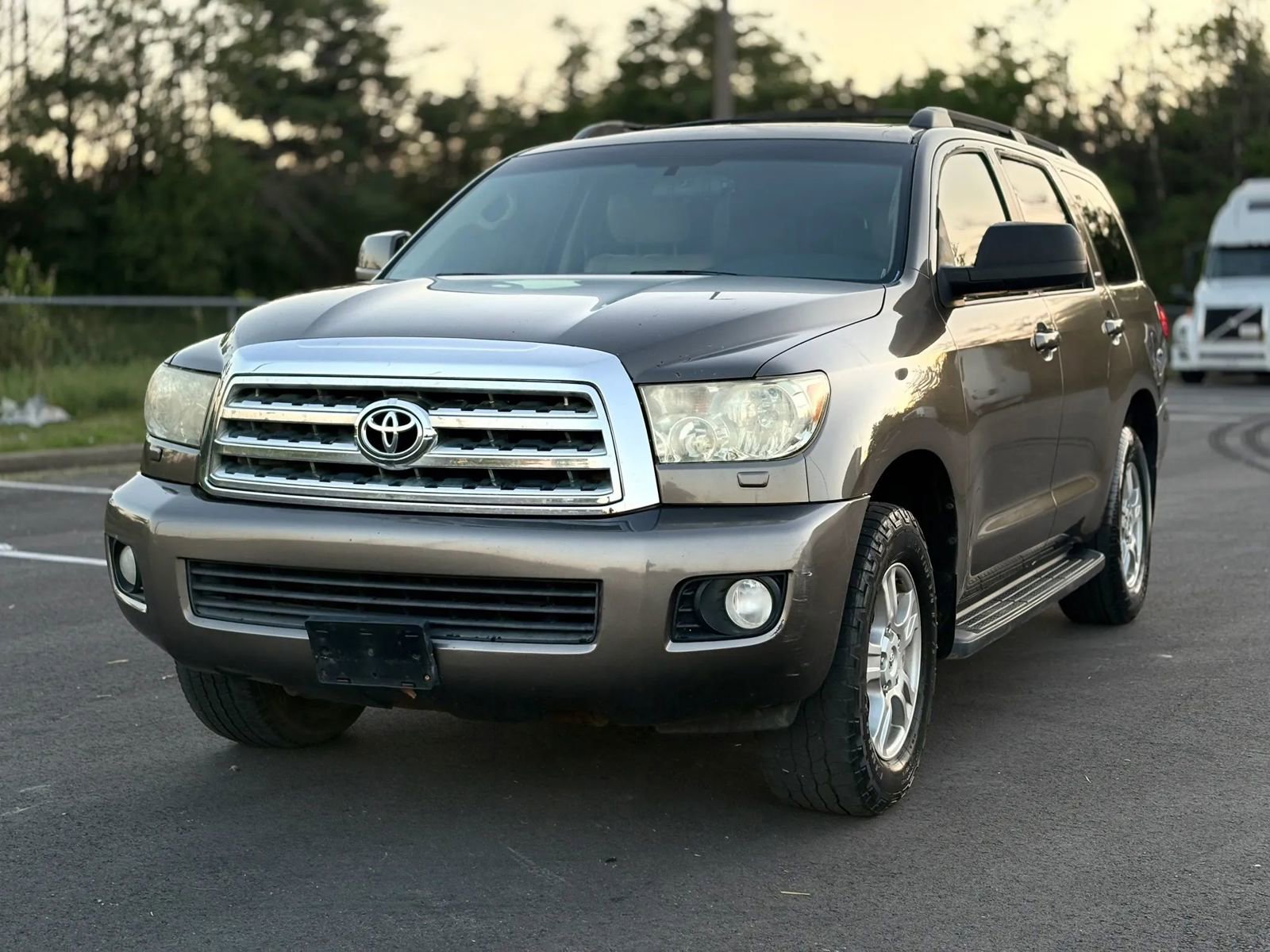 Used 2012 Toyota Sequoia SR5 RWD image 1