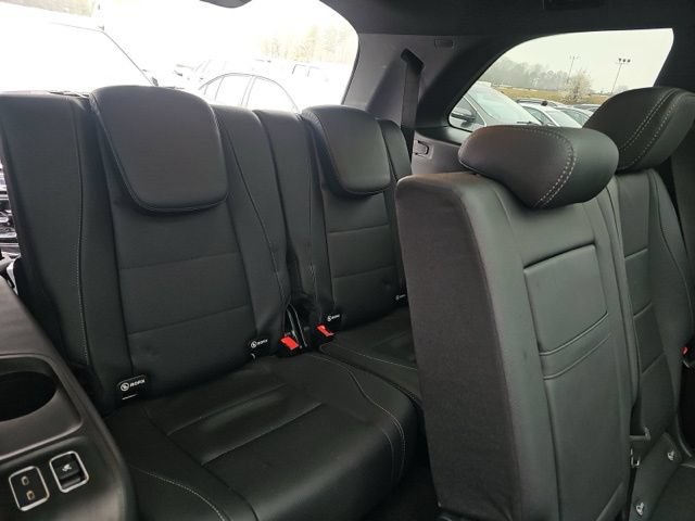 Used 2025 Mercedes-Benz GLS 450 4MATIC image 17
