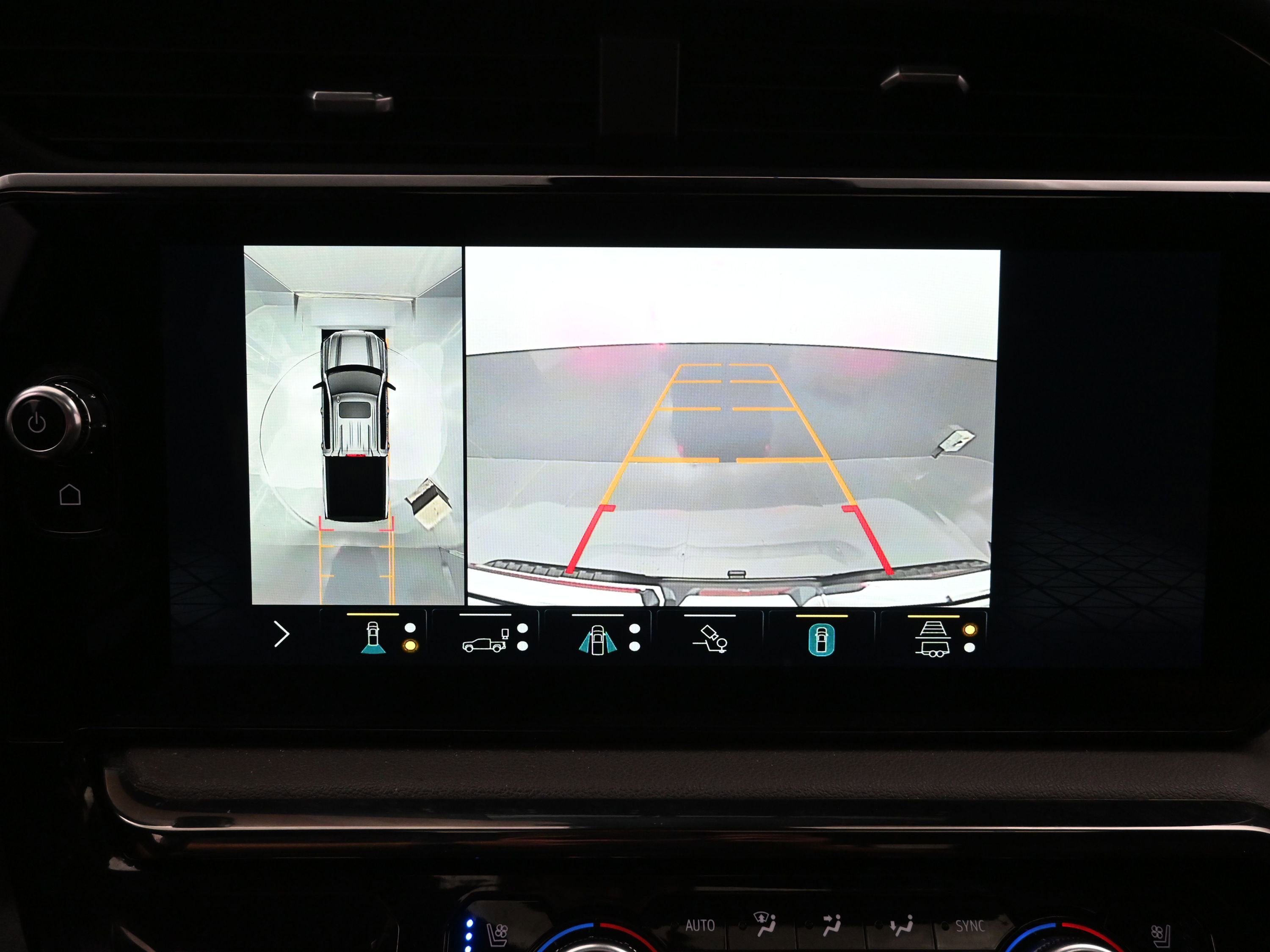 Used 2022 GMC Sierra 1500 AT4 w/ AT4 Premium Package image 29