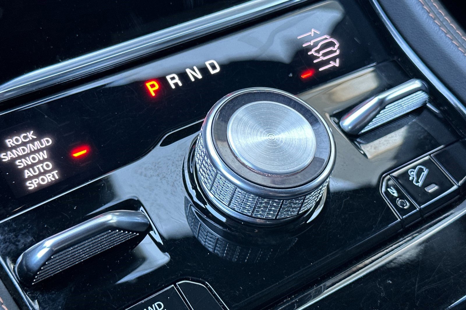 Used 2023 Jeep Grand Cherokee Summit image 16