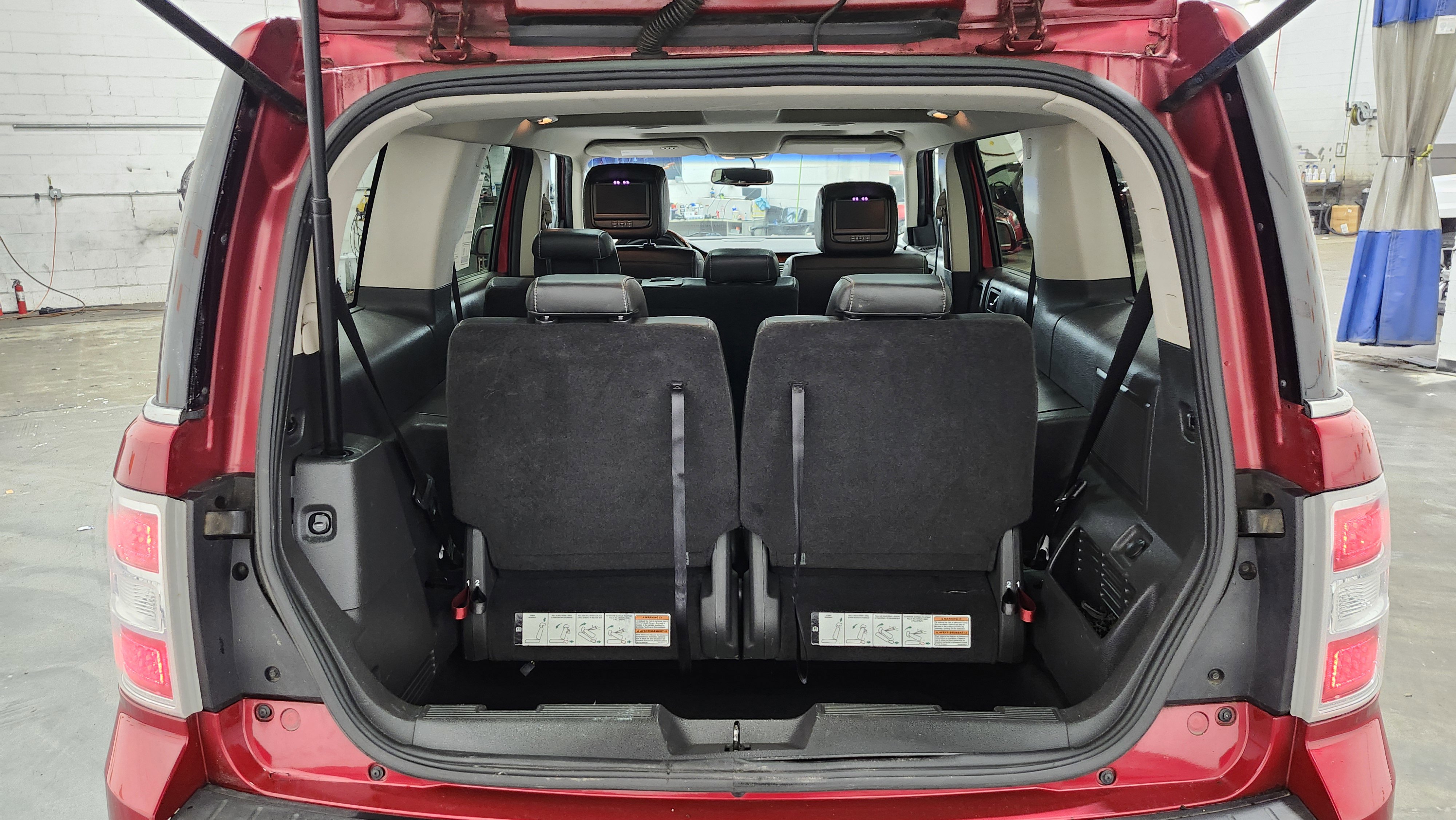 Used 2011 Ford Flex Limited image 24