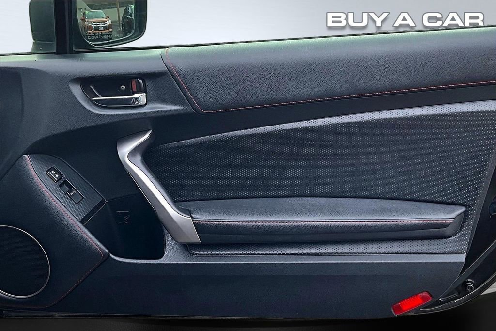 Used 2015 Scion FR-S image 20
