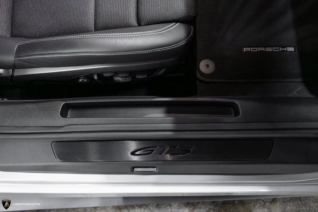 Used 2022 Porsche 911 GT3 RWD image 36