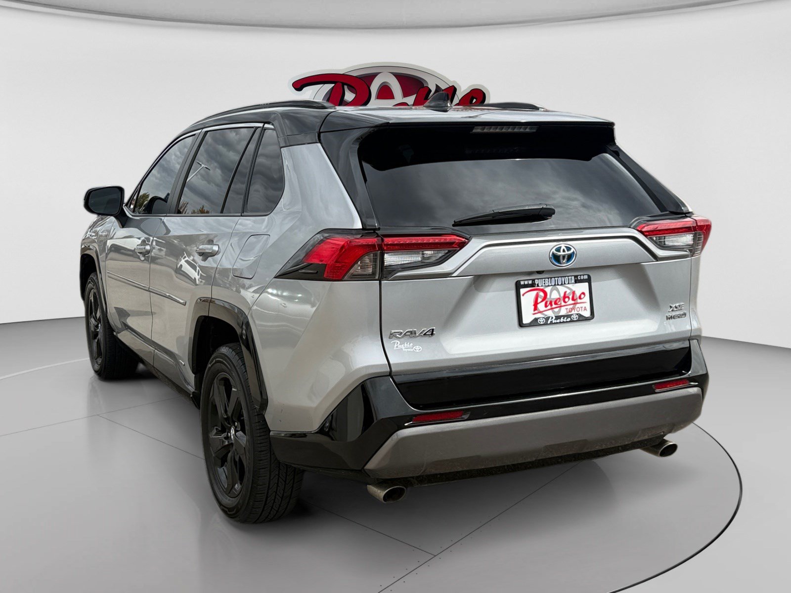 Used 2020 Toyota RAV4 XSE w/ XSE Grade Weather Package AWD/4WD image 3