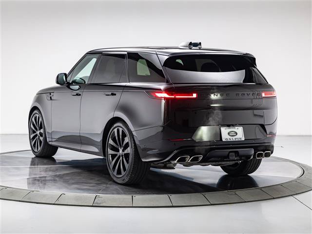 Used 2025 Land Rover Range Rover Sport Dynamic SE AWD/4WD image 3