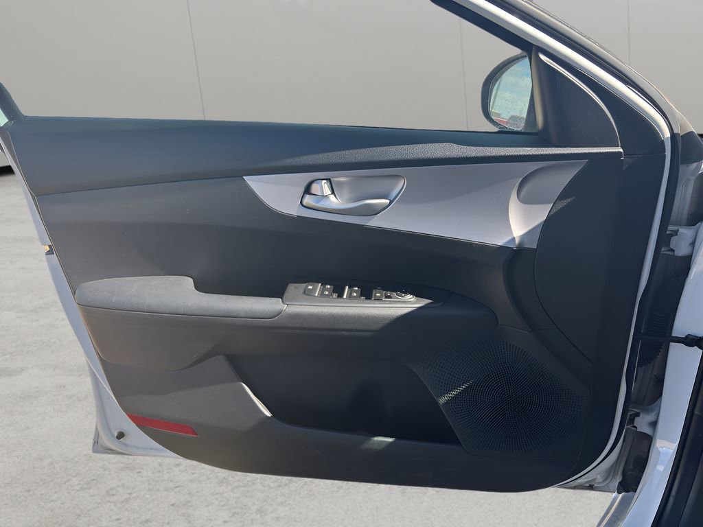 Used 2023 Kia Forte LXS image 24