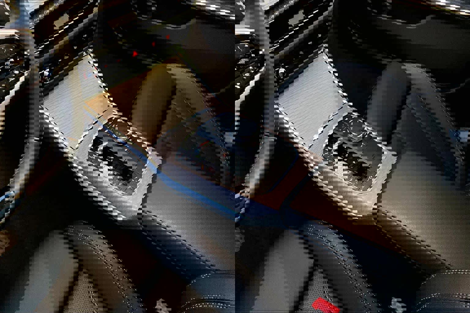 Certified 2025 BMW 330i Sedan image 16