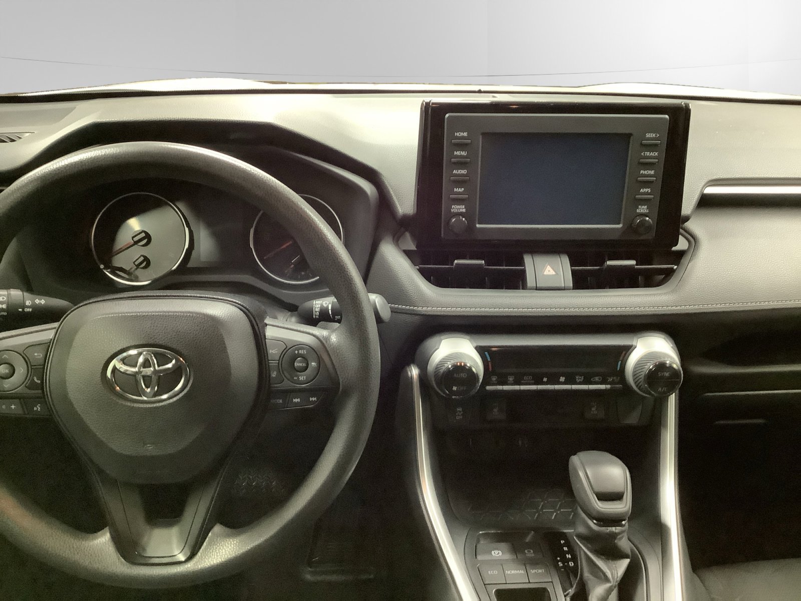 Certified 2019 Toyota RAV4 XLE w/ Convenience Package image 10