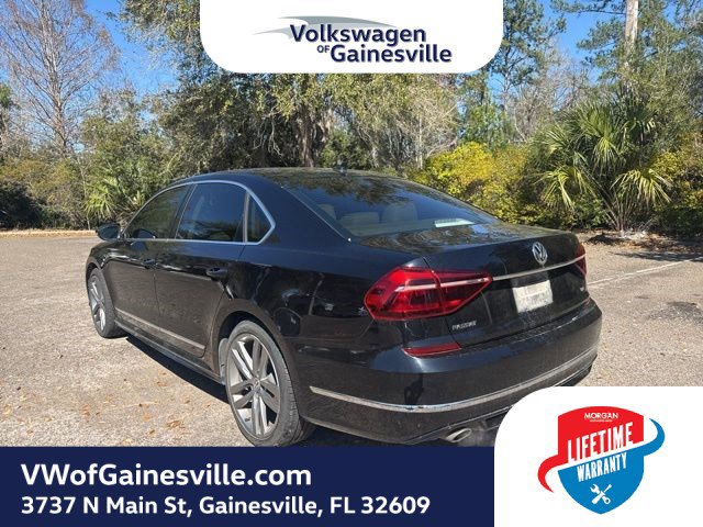Used 2017 Volkswagen Passat 1.8T R-Line image 3