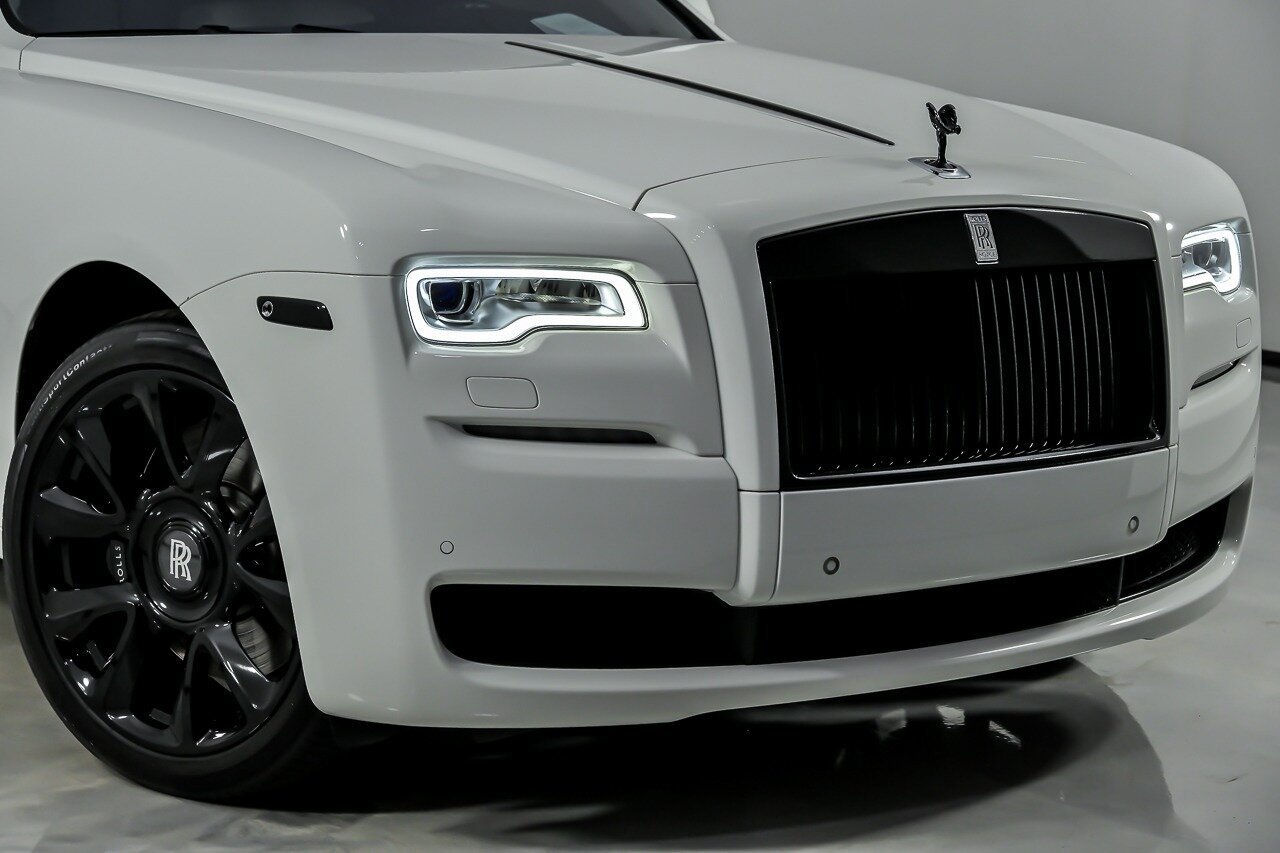 Used 2016 Rolls-Royce Ghost RWD image 3