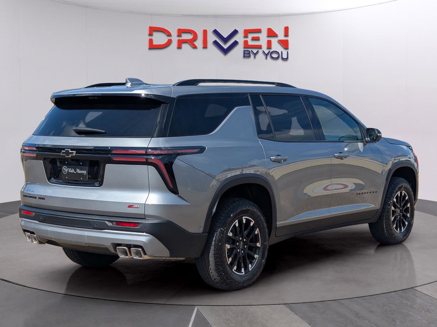 New 2026 Chevrolet Traverse Z71 w/ Enhanced Driving Package AWD/4WD image 5