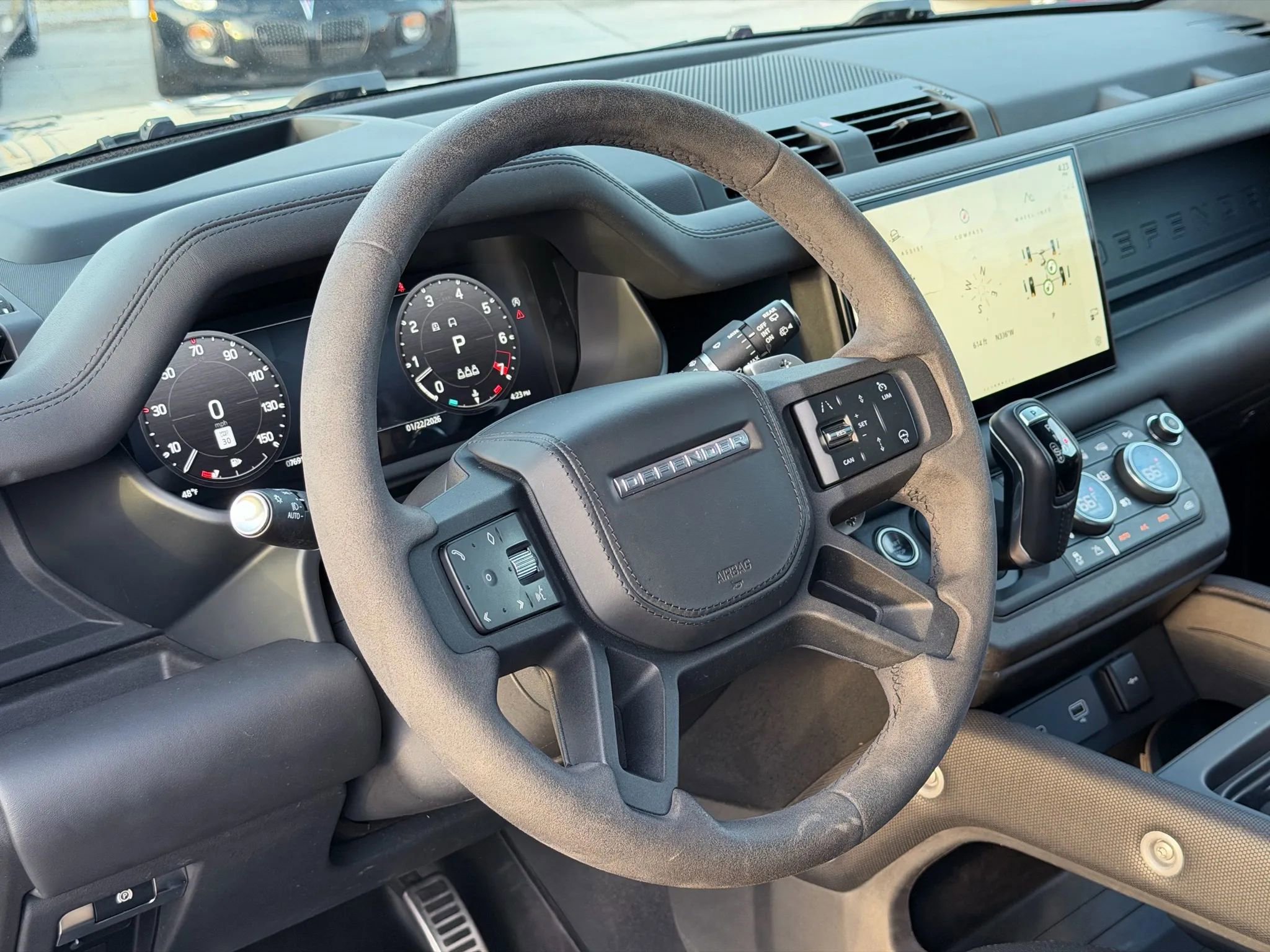 Used 2023 Land Rover Defender 110 V8 image 36