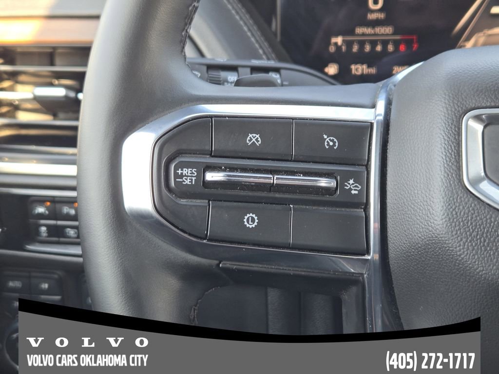 Used 2025 GMC Yukon Denali AWD/4WD image 26