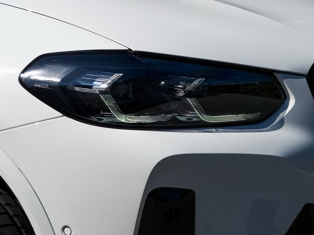 New 2025 BMW X4 xDrive30i w/ Premium Package image 8
