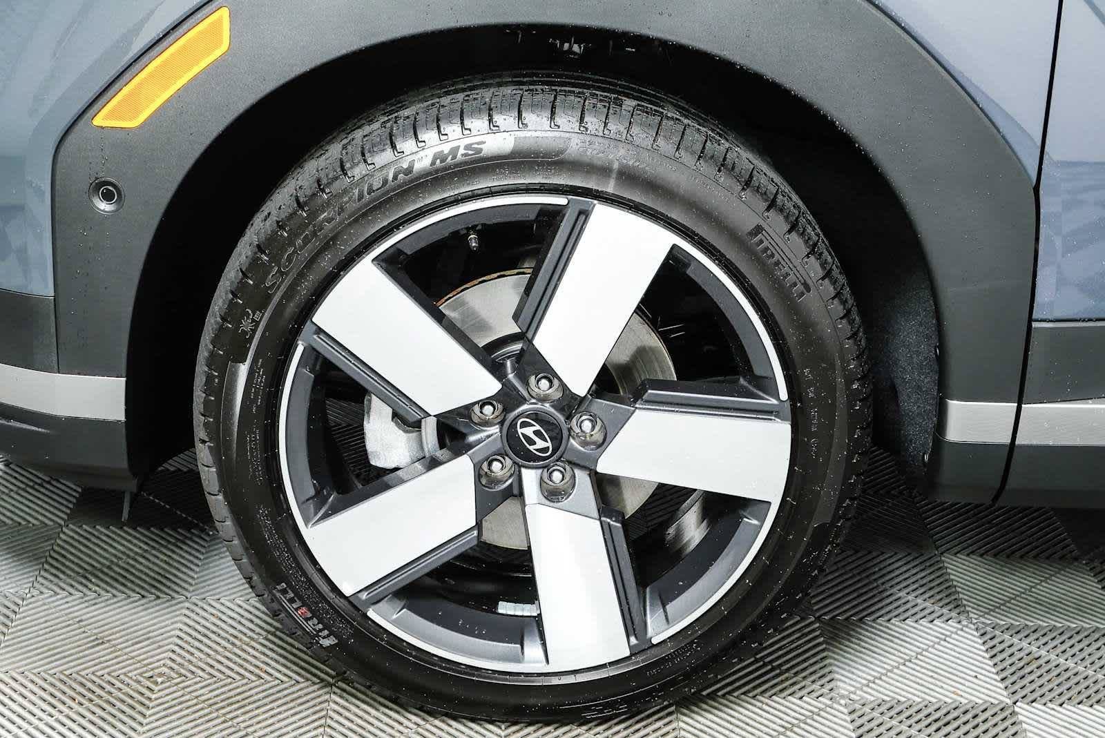 New 2026 Hyundai Santa Fe Limited FWD image 13