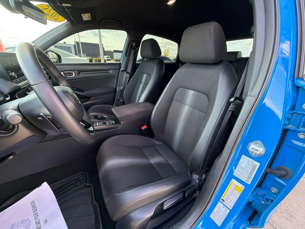 Used 2025 Honda Civic Sport image 11