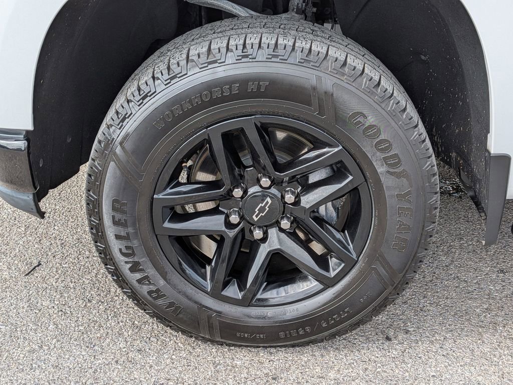 Used 2021 Chevrolet Silverado 1500 LT Trail Boss image 11