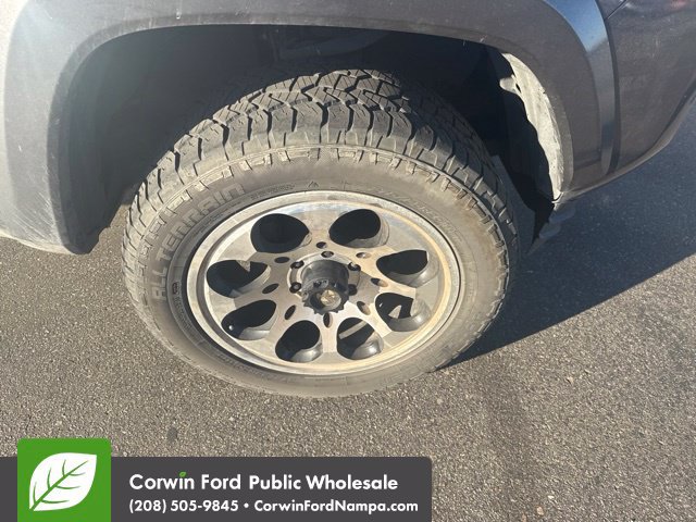 Used 2016 Toyota Tacoma TRD Sport w/ Towing Package AWD/4WD image 10