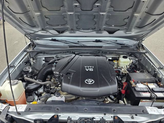 Used 2012 Toyota Tacoma 4x4 Double Cab image 36