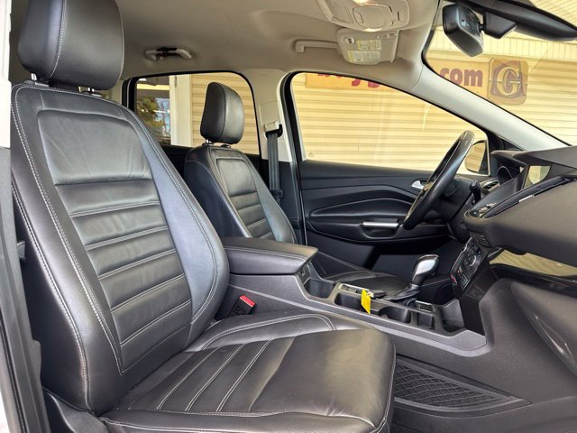 Used 2019 Ford Escape Titanium AWD/4WD image 26