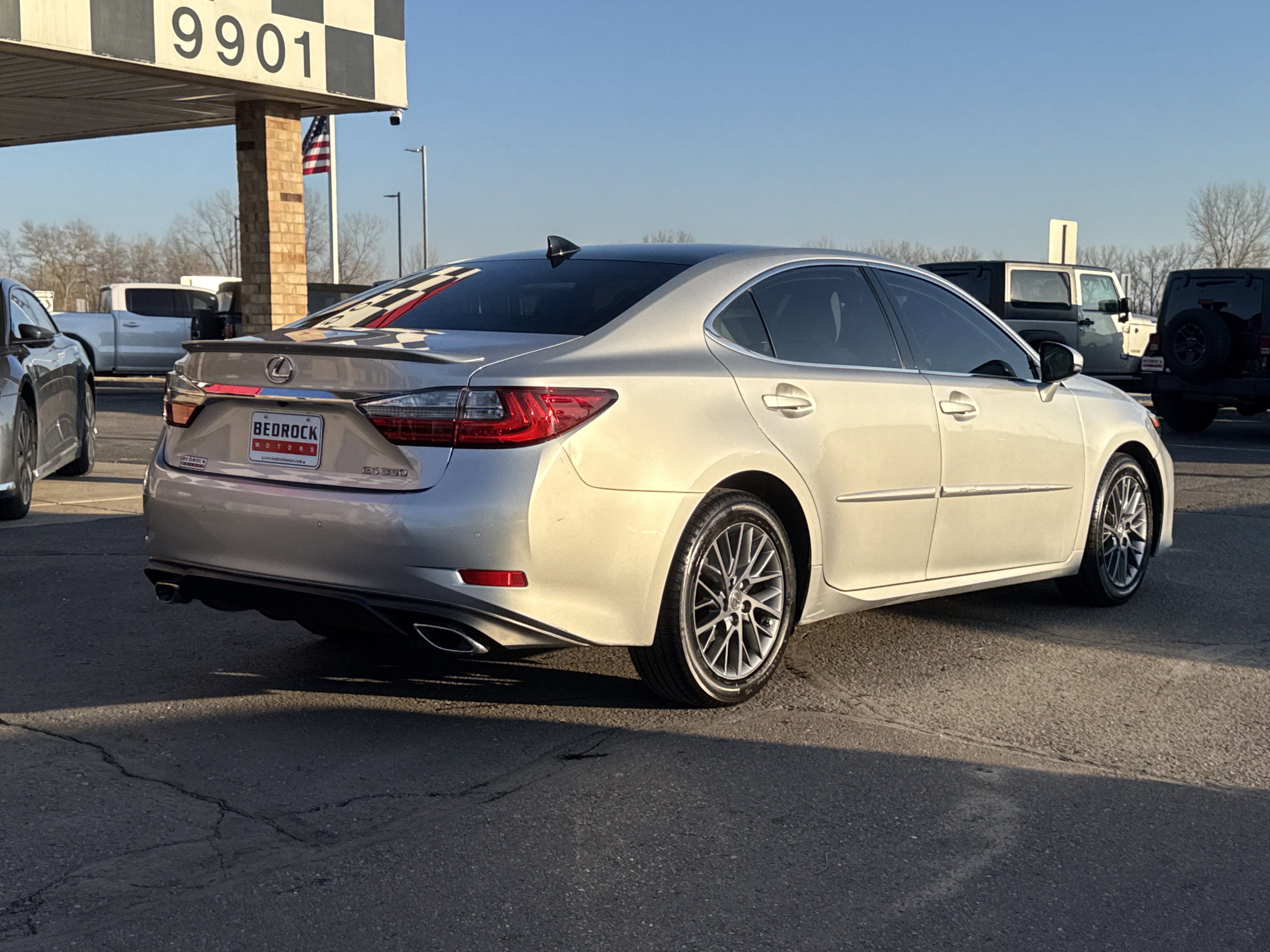 Used 2018 Lexus ES 350 w/ Navigation System Package image 7
