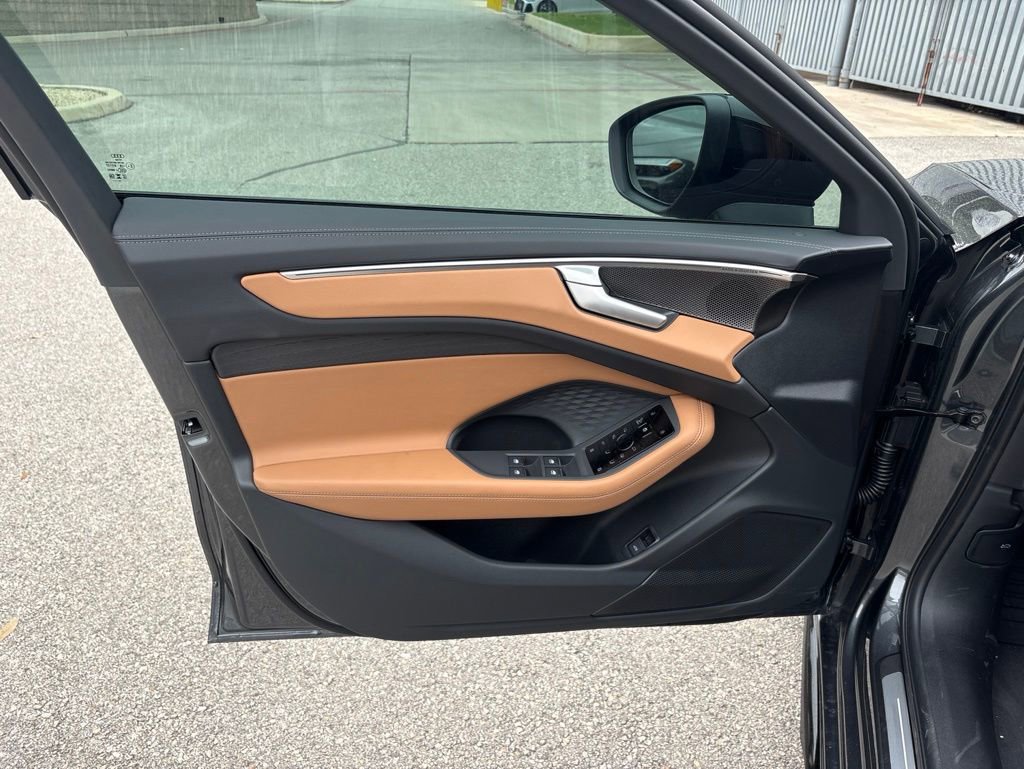 New 2026 Audi A6 Premium Plus AWD/4WD image 10
