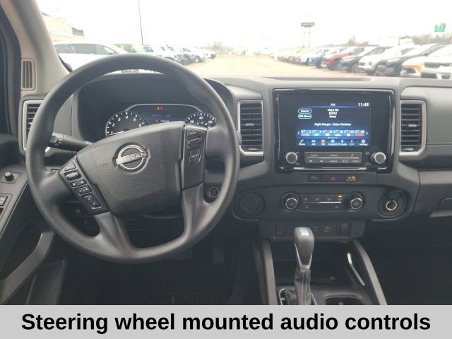 Used 2024 Nissan Frontier SV image 4