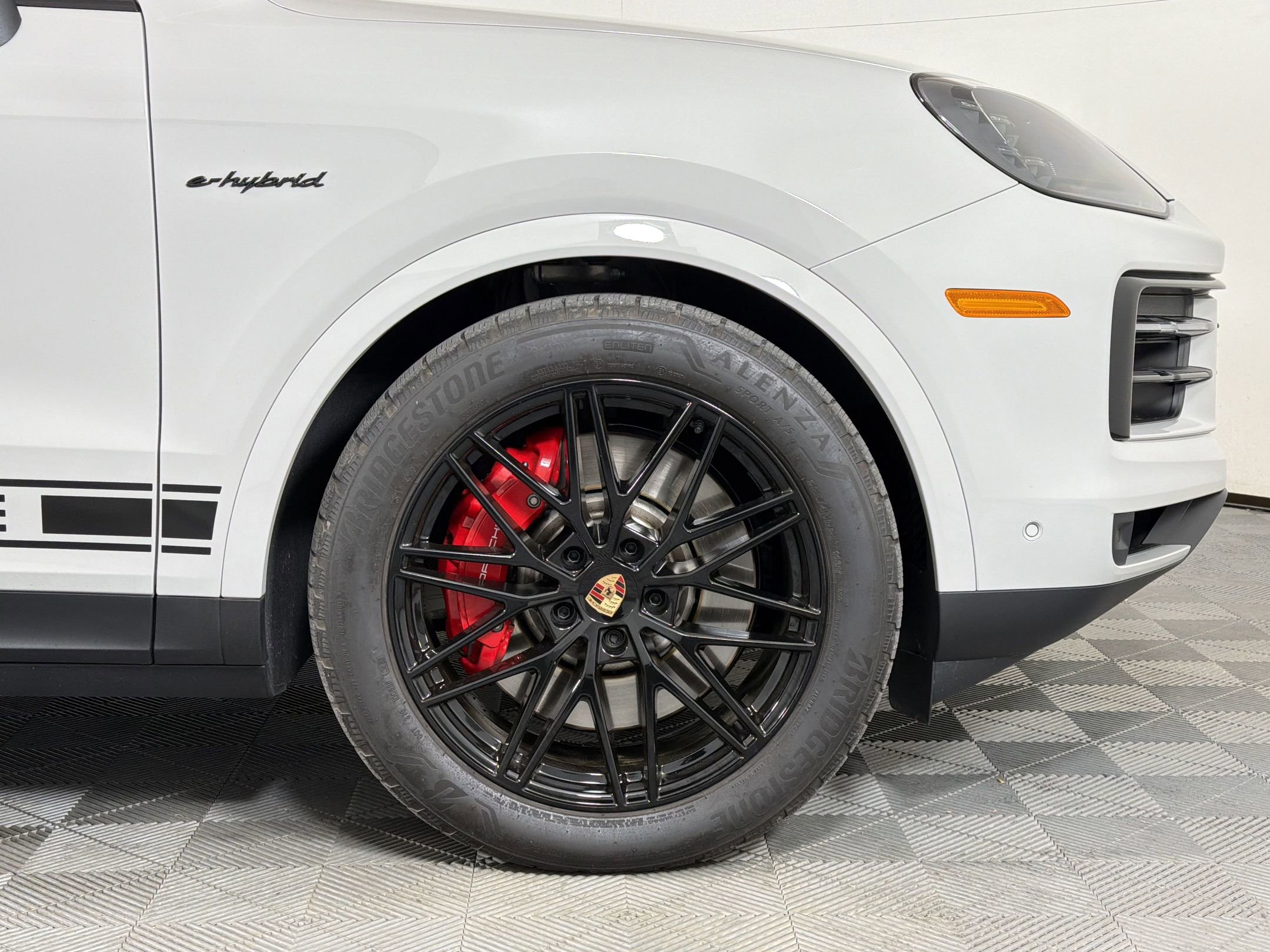 New 2026 Porsche Cayenne S image 14