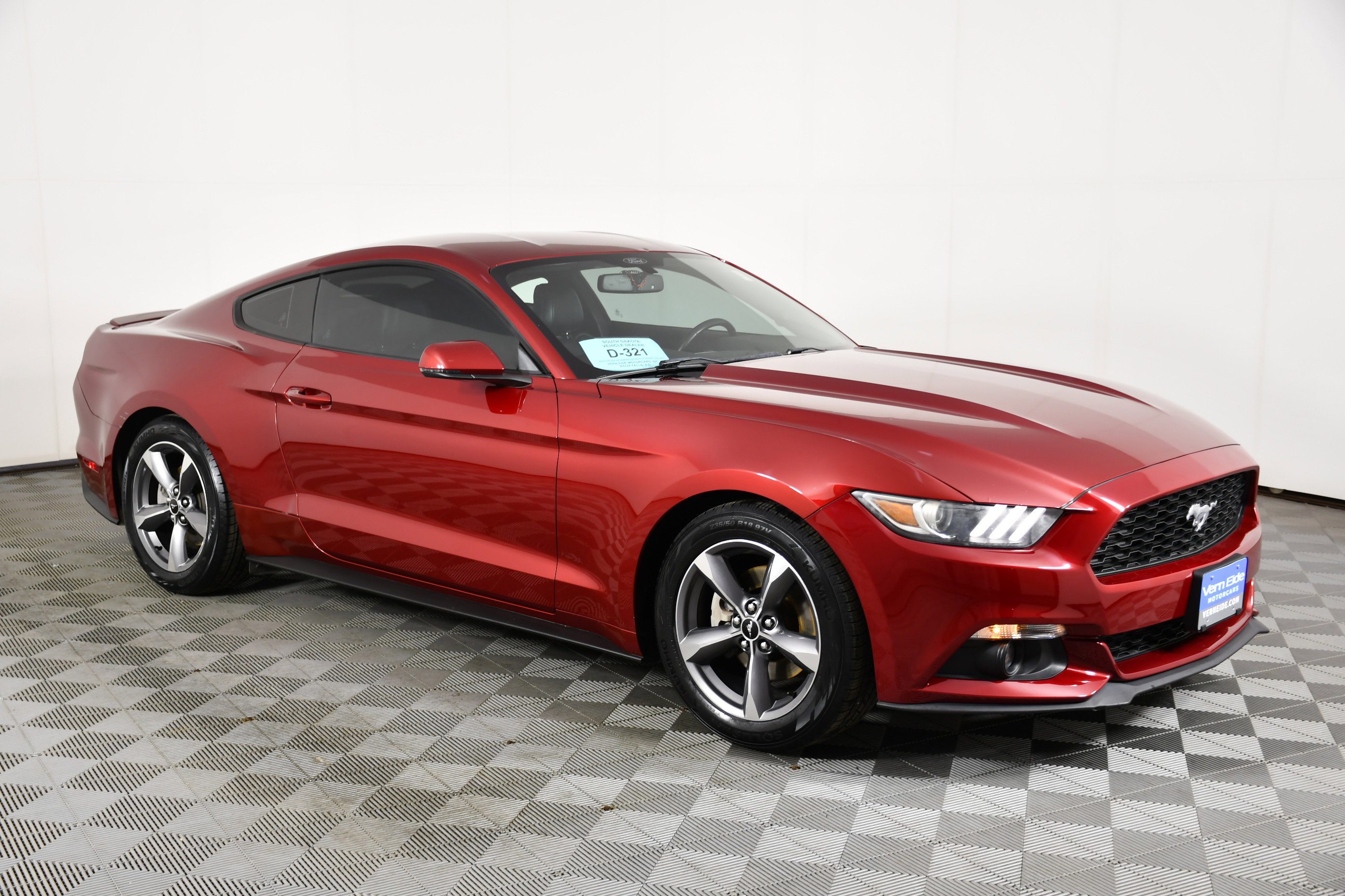 Used 2016 Ford Mustang Premium w/ Equipment Group 201A image 4