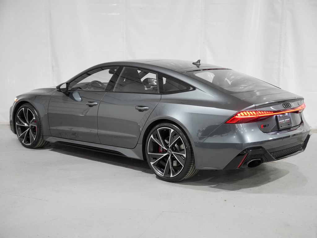 Used 2023 Audi RS 7 Sportback w/ Black Optic Package AWD/4WD image 3