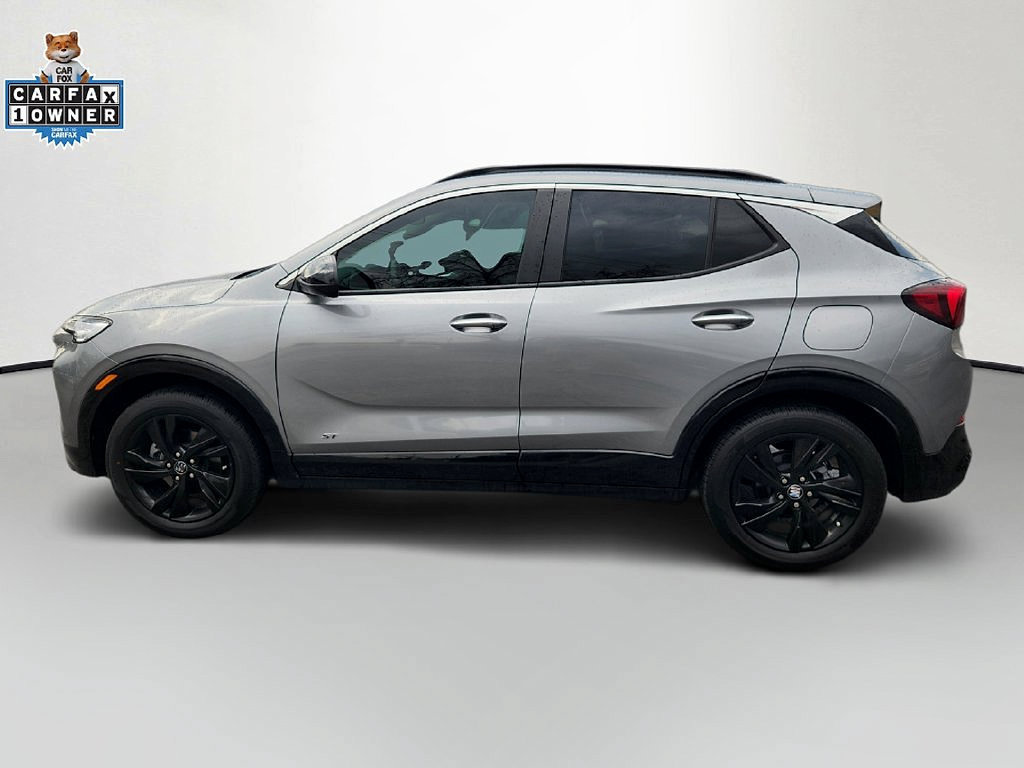 Used 2025 Buick Encore GX Sport Touring w/ Black Roof Package AWD/4WD image 4