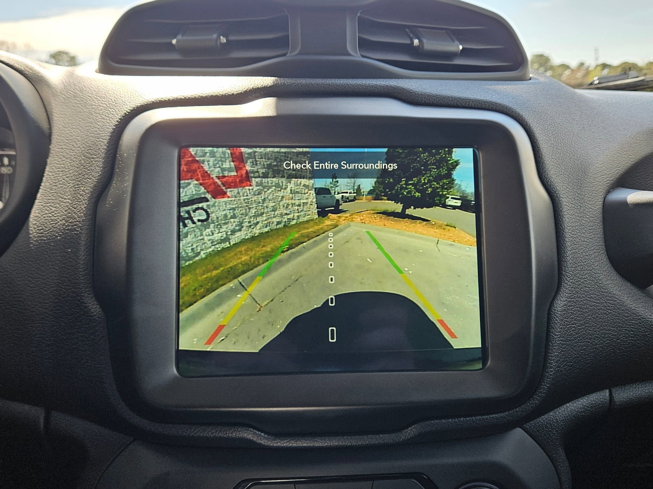 Used 2023 Jeep Renegade Latitude image 33