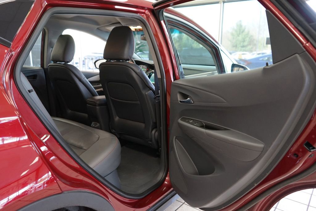 Used 2018 Chevrolet Bolt Premier w/ Driver Confidence II Package FWD image 49