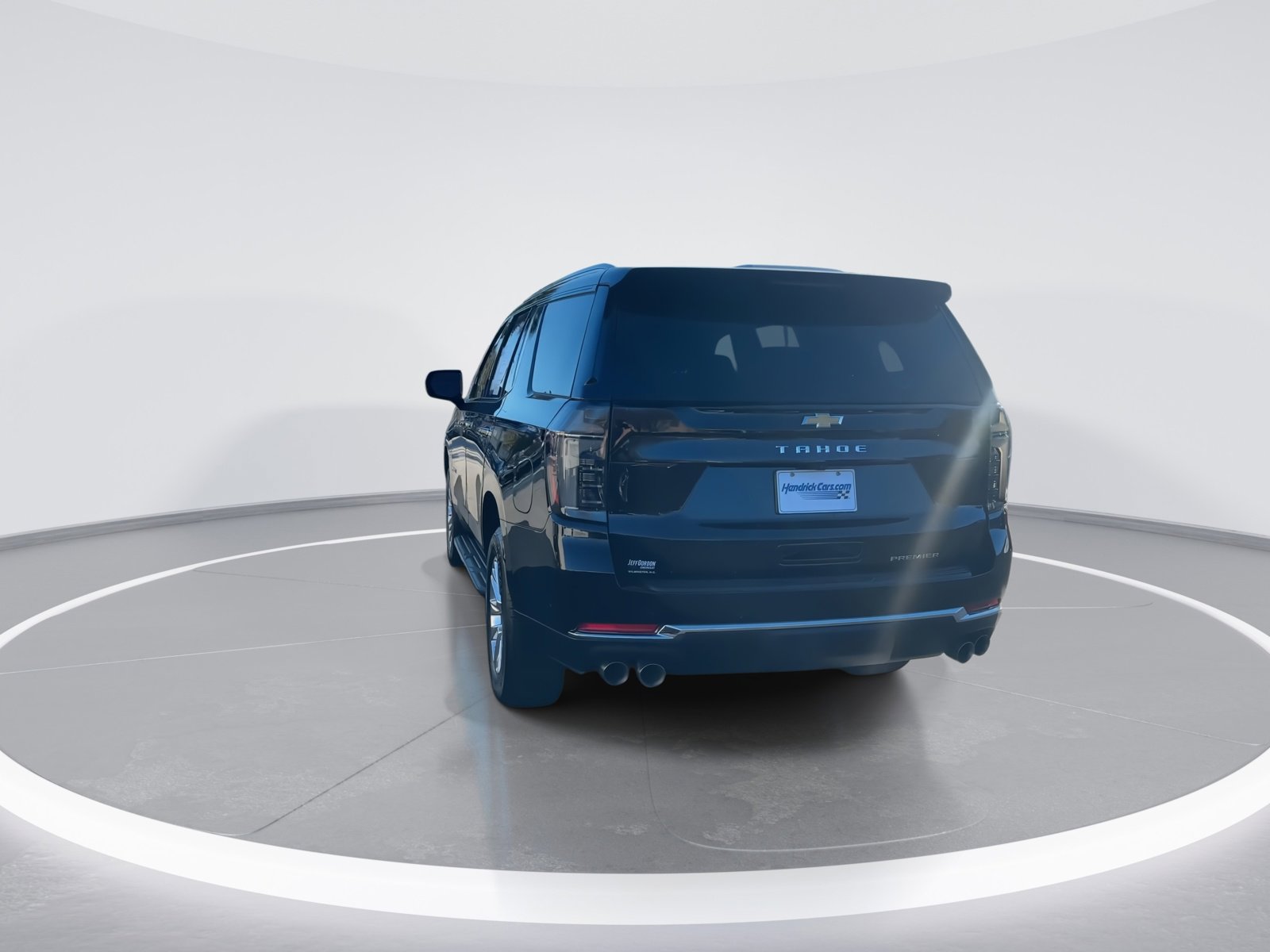 Used 2025 Chevrolet Tahoe Premier image 8